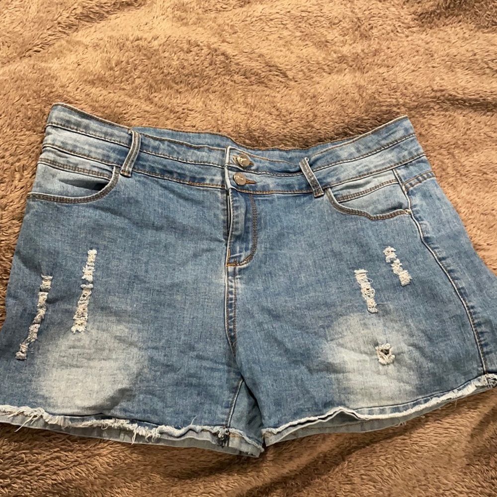 Stretchy distressed jean shorts